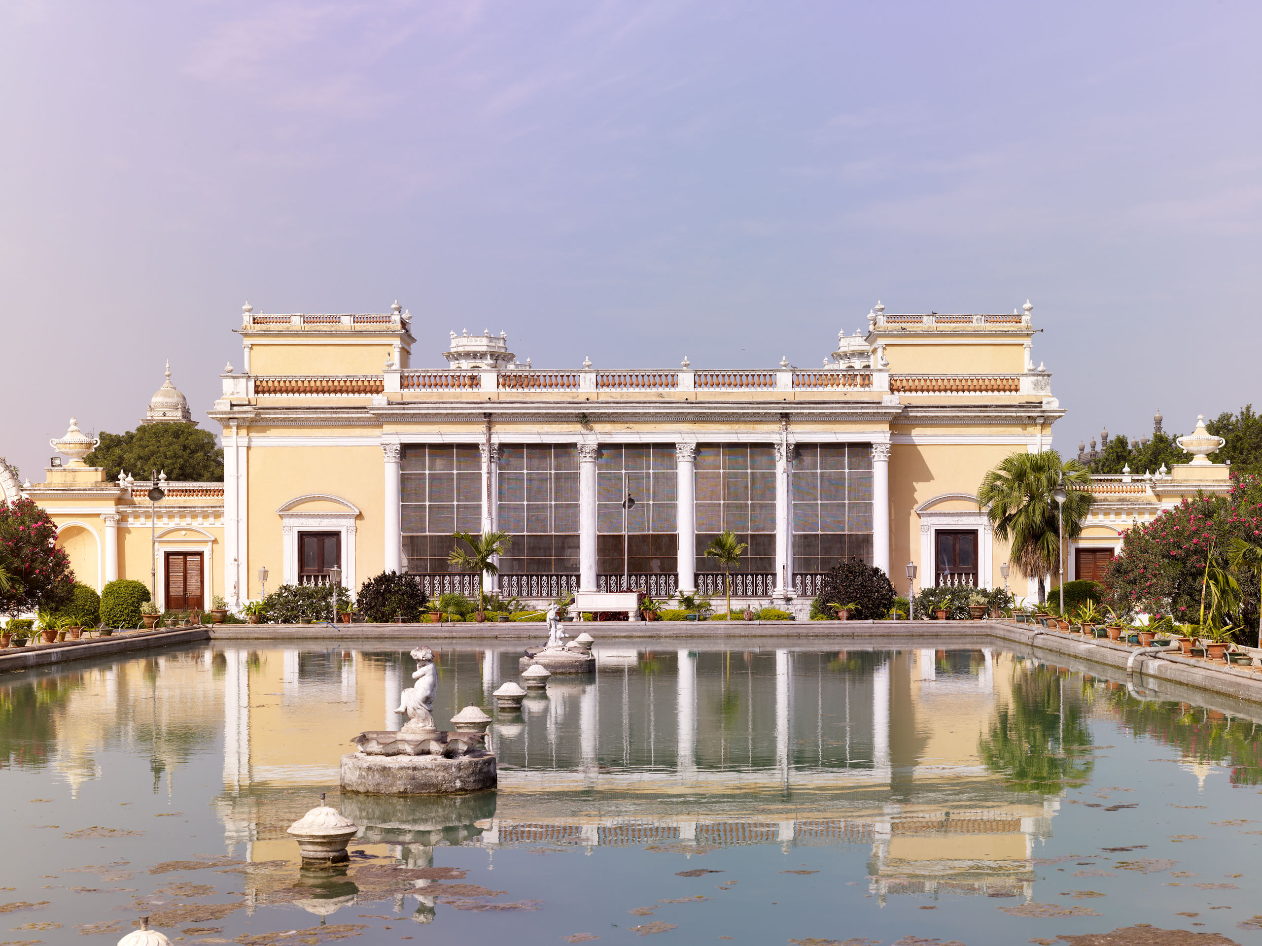 E11318 AP45 026365 j2560